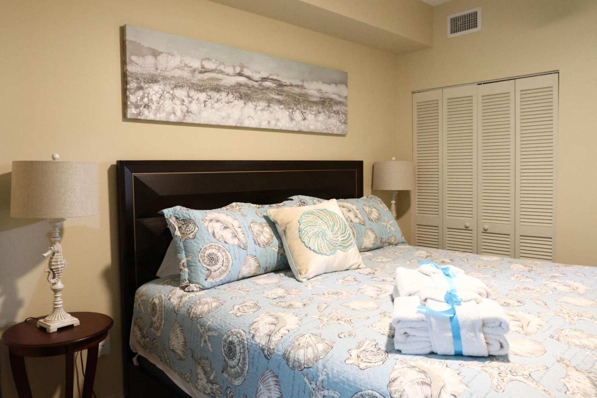 Aqua 1504 Beachfront Condo With Free Beach Chairs Panama City Beach Bagian luar foto