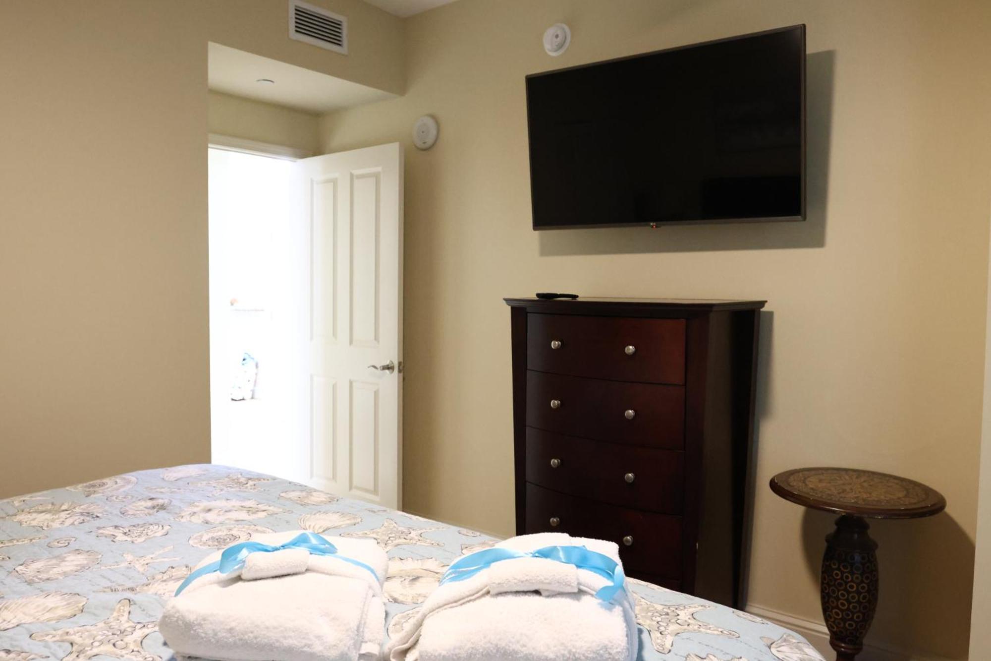 Aqua 1504 Beachfront Condo With Free Beach Chairs Panama City Beach Bagian luar foto